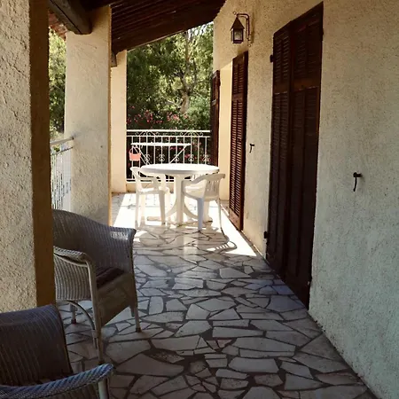 Golfe De St Tropez Cote D'azur * Grimaud